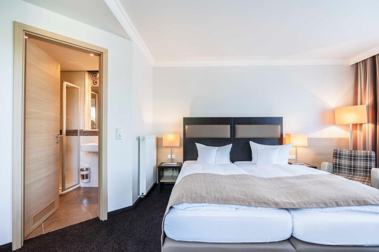 Hotel Markgraf Ленин Экстерьер фото