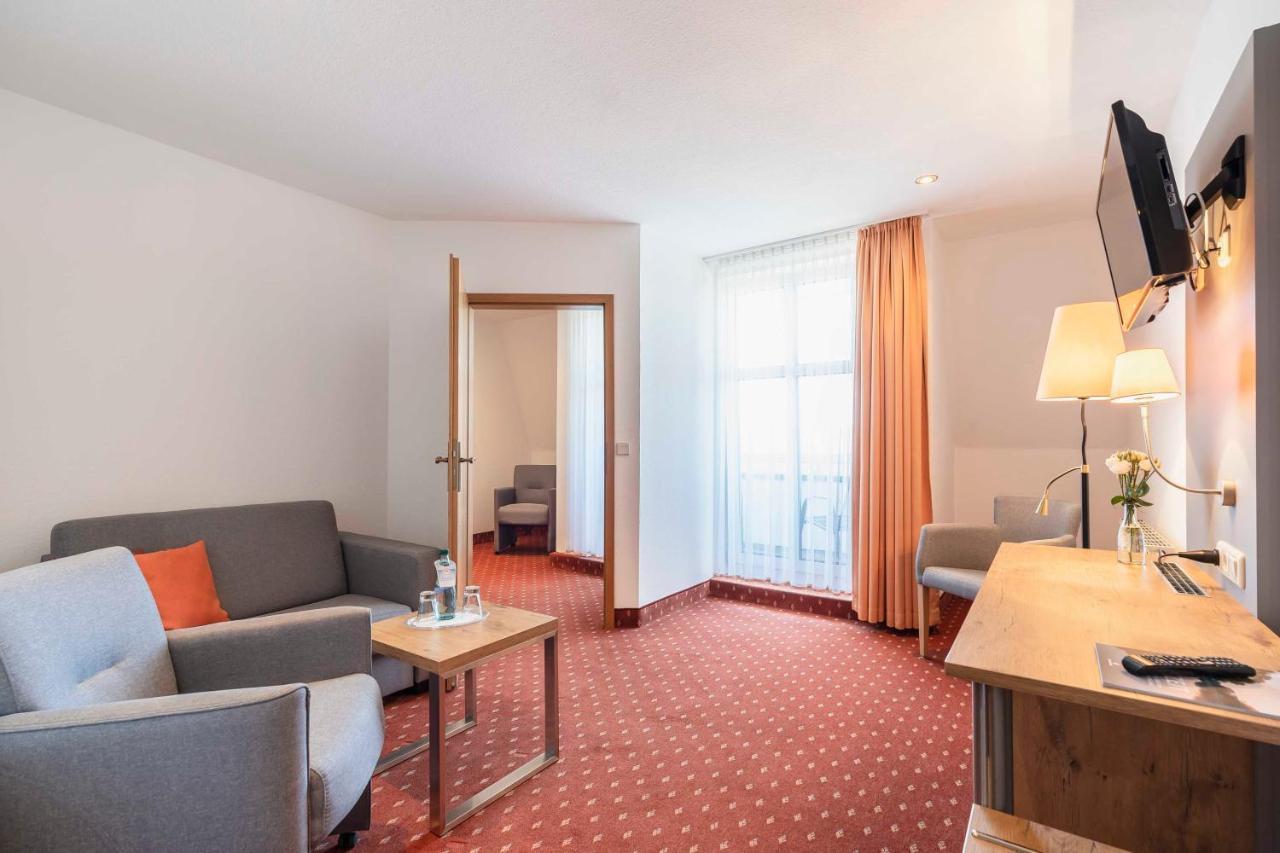 Hotel Markgraf Ленин Экстерьер фото
