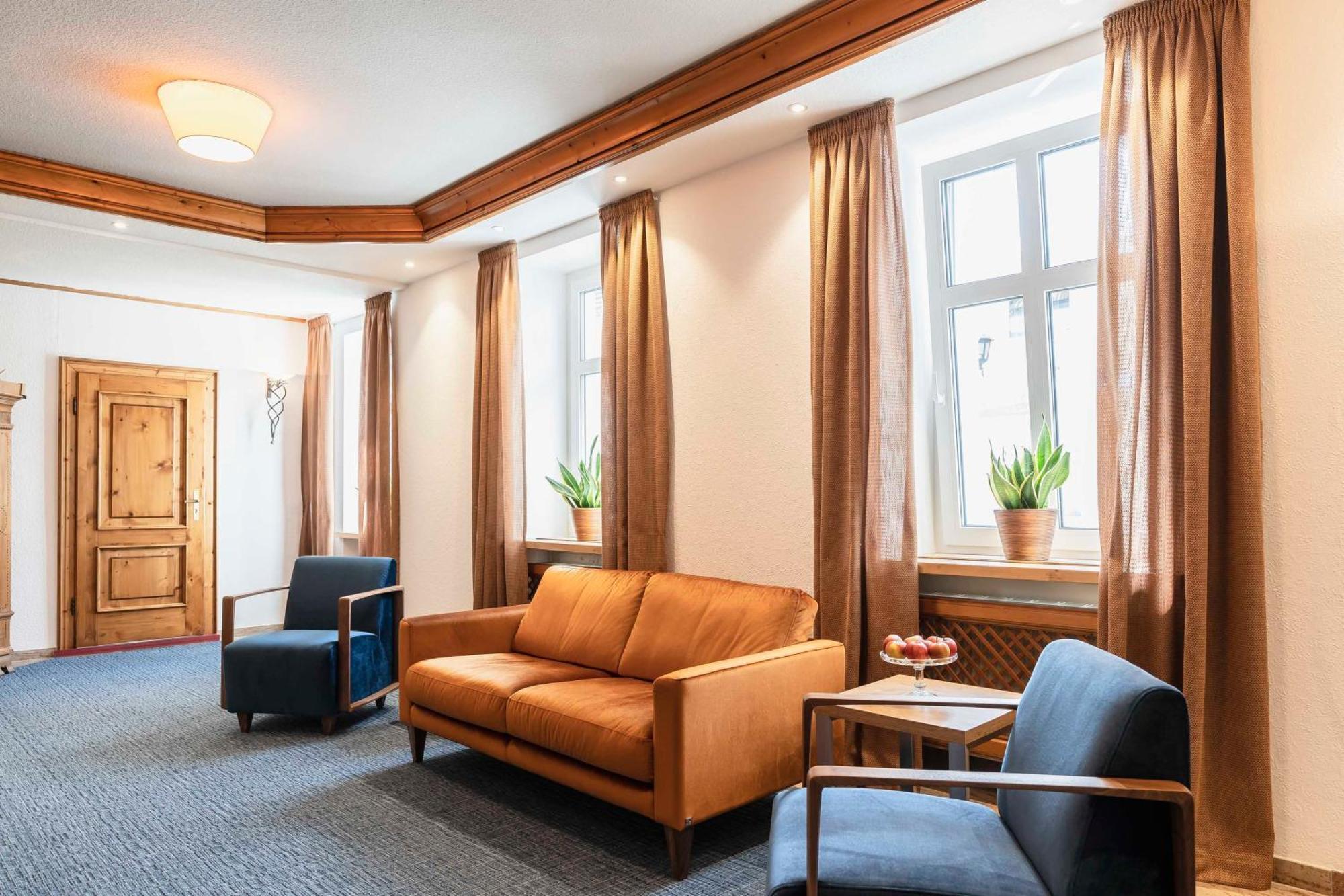 Hotel Markgraf Ленин Экстерьер фото